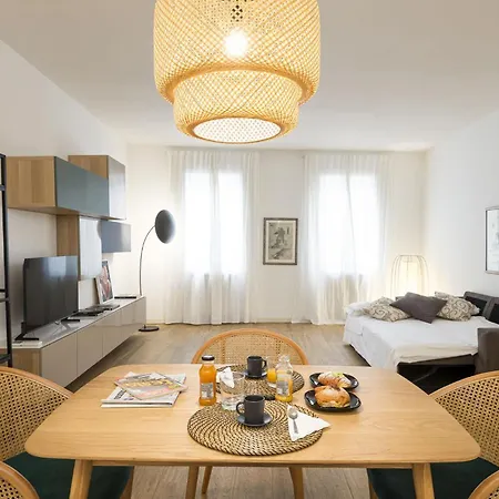 Unyca - Peaceful Retreat In The Heart Of
